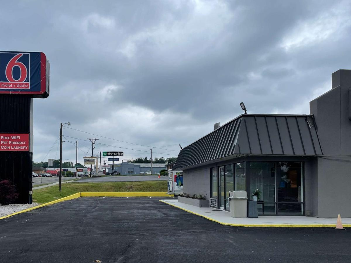 Motel 6 Wytheville Va Exterior photo